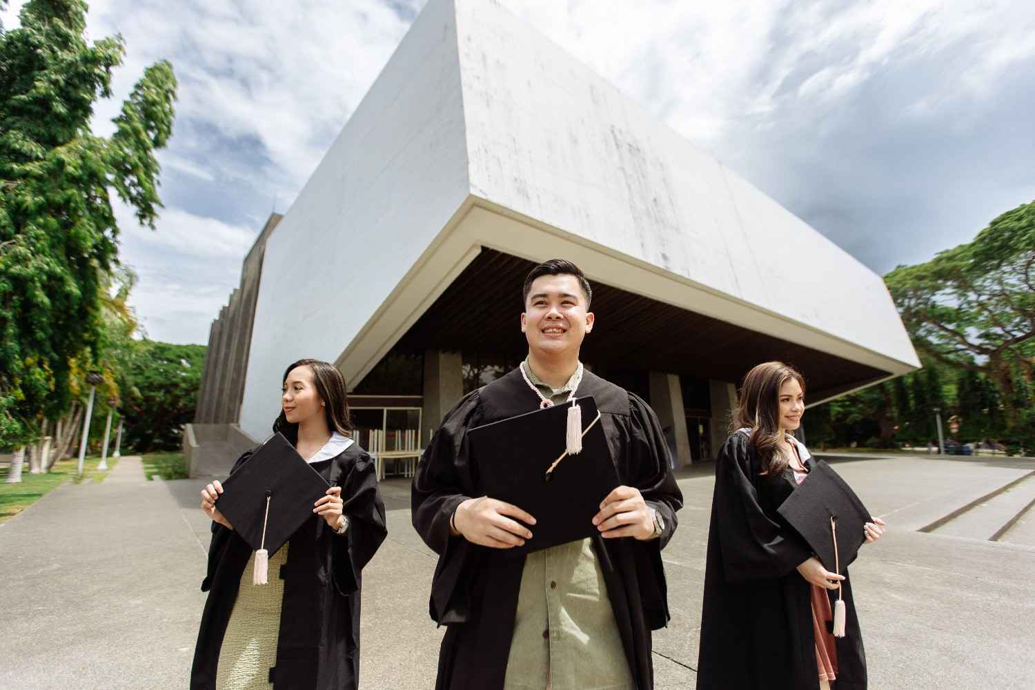 You are currently viewing How Malaysian Students Can Apply for PR Pathways After Studying in Australia